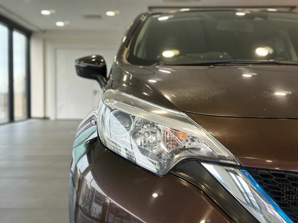 2016 Nissan Note e-Power II Рестайлинг, коричневый - вид 11