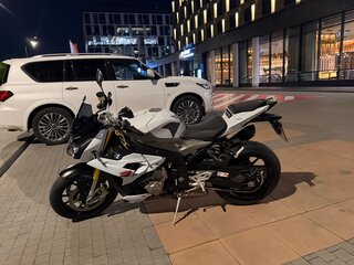 2014 BMW S 1000 R, белый, 999999 рублей, вид 4