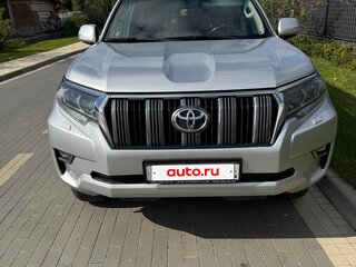 2019 Toyota Land Cruiser Prado 150 Series Рестайлинг 2, серебристый, 4500000 рублей, вид 1