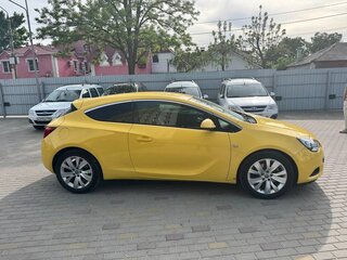2012 Opel Astra GTC J Рестайлинг, жёлтый, 850000 рублей, вид 4
