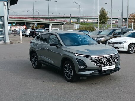 2024 Omoda C5 I Рестайлинг, серебристый, 1660000 рублей, вид 3