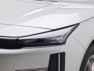 2026 Geely Galaxy L6 EM-i 60 km I Рестайлинг, серебристый, 2857033 рублей, вид 3