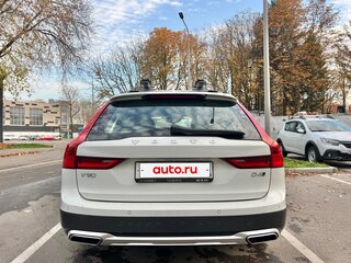 2019 Volvo V90 Cross Country I, белый, 4100000 рублей, вид 4