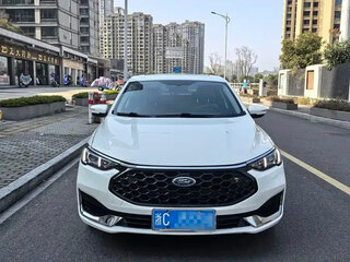 2021 Ford Escort VI Рестайлинг 2, белый, 1230000 рублей, вид 2