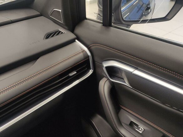 2026 Geely Okavango I Рестайлинг, серый, 4085990 рублей - вид 12
