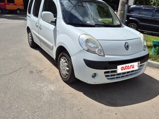 2012 Renault Kangoo II, белый, 700000 рублей, вид 1