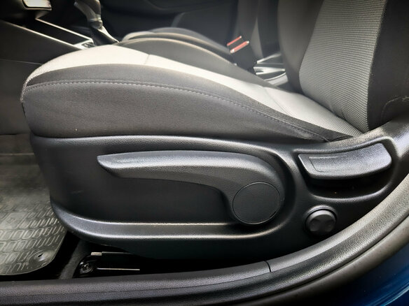 2022 Hyundai Solaris II Рестайлинг, синий, 1585000 рублей - вид 20