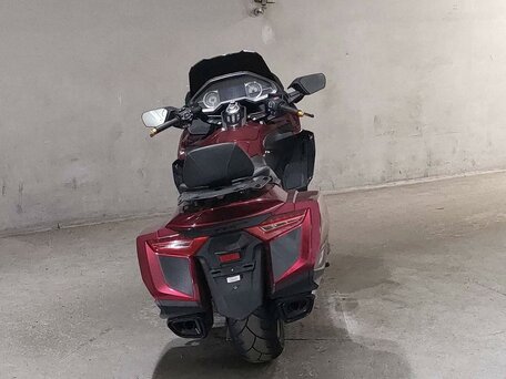 2018 Honda GL 1800 Gold Wing, красный, 2169000 рублей, вид 4