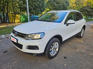 2013 Volkswagen Touareg II, белый, 2890000 рублей, вид 1