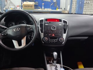 2010 Kia Ceed I Рестайлинг, бежевый, 850000 рублей, вид 5