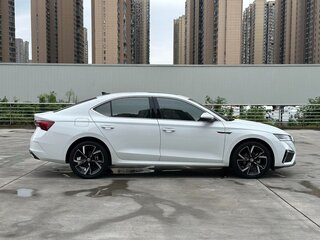 2023 Skoda Octavia IV (A8), синий, 1750000 рублей, вид 4
