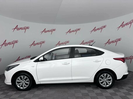 2022 Hyundai Solaris II Рестайлинг, белый, 1349000 рублей, вид 2
