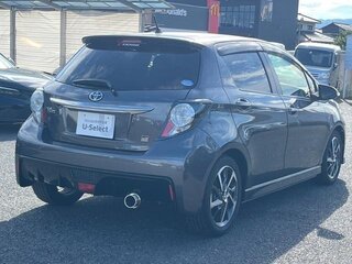 2019 Toyota Vitz III (XP130) Рестайлинг 2, чёрный, 990000 рублей, вид 3