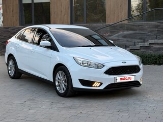 2017 Ford Focus III Рестайлинг, белый, 999999 рублей, вид 2