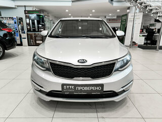 2016 Kia Rio III Рестайлинг, серебристый, 1030000 рублей, вид 2