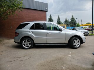 2007 Mercedes-Benz M-Класс 350 II (W164), серебристый, 1300000 рублей, вид 3
