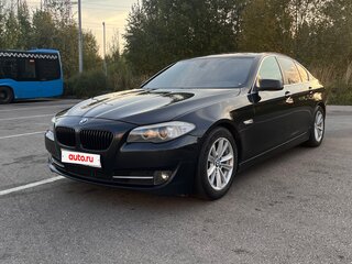2010 BMW 5 серии 523i VI (F10/F11/F07), чёрный, 1500000 рублей, вид 2