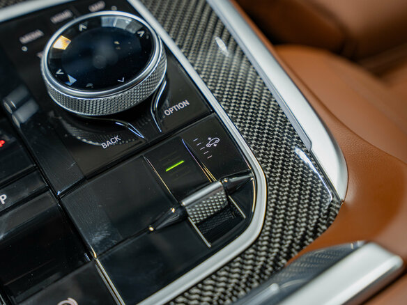 2026 BMW X7 40i I (G07) Рестайлинг, белый, 16350000 рублей - вид 35