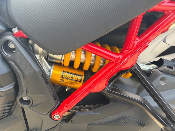 2022 Ducati Multistrada V4, красный, 1500000 рублей - вид 11