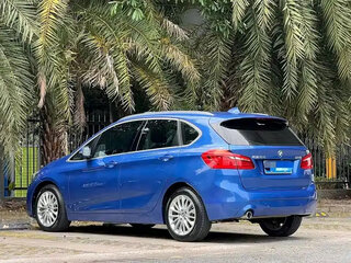2019 BMW 2 серии Gran Tourer Gran Tourer 218i F46 Рестайлинг, синий, 1435000 рублей, вид 3