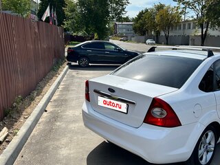 2011 Ford Focus II Рестайлинг, белый, 600000 рублей, вид 2