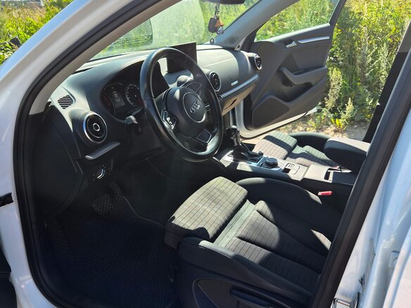 2016 Audi A3 III (8V), белый - вид 14