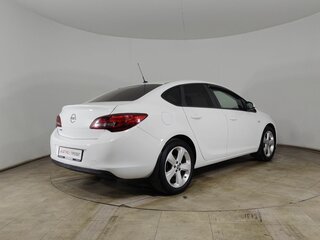 2013 Opel Astra J Рестайлинг, белый, 599000 рублей, вид 5