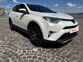 2016 Toyota RAV4 IV (XA40) Рестайлинг, белый, 1800000 рублей, вид 3