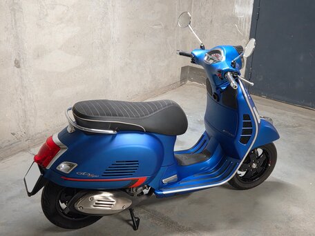 2019 Vespa GTS Super 300, синий, 560000 рублей, вид 3