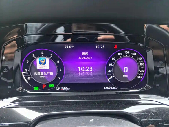 2022 Volkswagen Golf VIII, чёрный, 1710000 рублей - вид 10