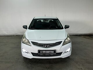 2015 Hyundai Solaris I Рестайлинг, белый, 812000 рублей, вид 2