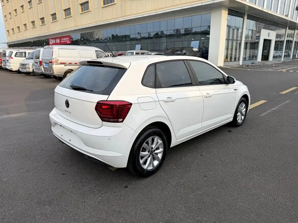 2023 Volkswagen Polo Plus (China Market), белый, 1250001 рублей - вид 5