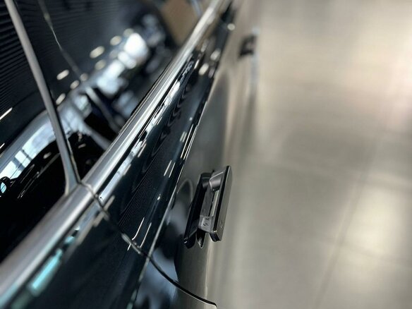 2024 Hongqi H9 I, чёрный, 5880000 рублей - вид 6