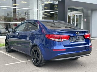 2015 Kia Rio III Рестайлинг, синий, 830000 рублей, вид 4