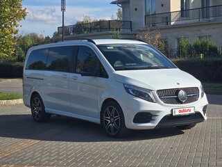 2021 Mercedes-Benz V-Класс Long 300 d длинный III (W447) Рестайлинг, белый, 7000000 рублей, вид 4