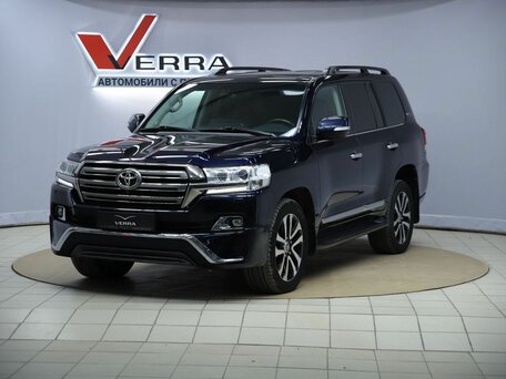 2016 Toyota Land Cruiser 200 Series Рестайлинг 2, чёрный, 6700000 рублей, вид 1