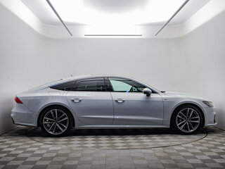 2021 Audi A7 55 TFSI II (4K), белый, 5490000 рублей, вид 4