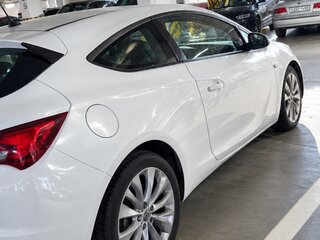 2013 Opel Astra GTC J Рестайлинг, белый, 650000 рублей, вид 5