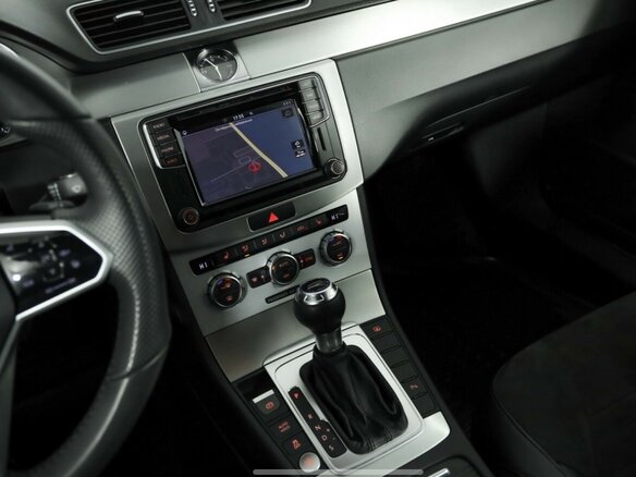 2014 Volkswagen Passat B7, зелёный - вид 17