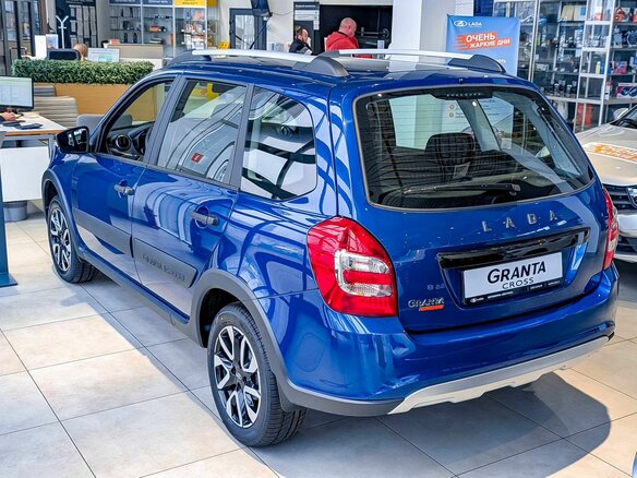 2026 Lada (ВАЗ) Granta Cross I Рестайлинг, синий, 1216000 рублей