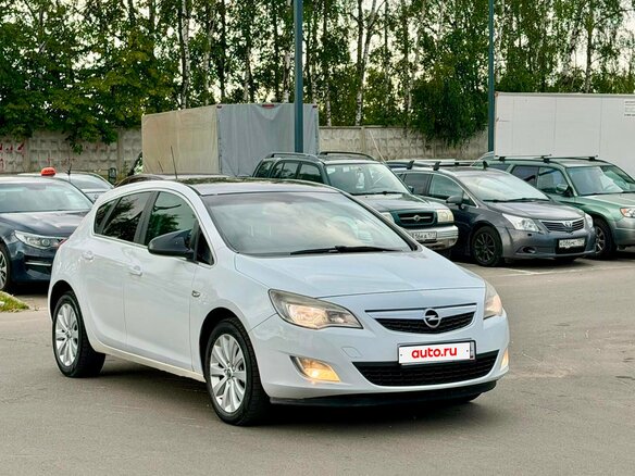 2012 Opel Astra J, белый - вид 4