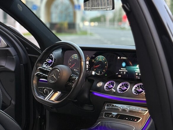 2021 Mercedes-Benz E-Класс 200 V (W213, S213, C238) Рестайлинг, чёрный, 3350000 рублей - вид 3