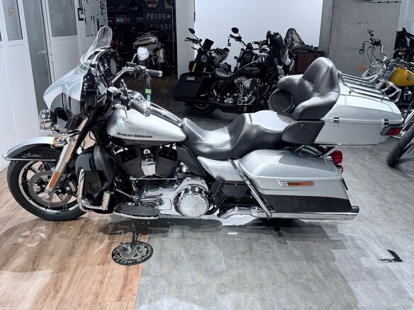 2015 Harley-Davidson Electra Glide, серебристый, 1399000 рублей - вид 6
