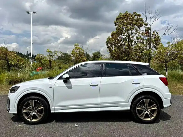 2022 Audi Q2 L 35 TFSI I Рестайлинг, белый, 1650004 рублей - вид 5