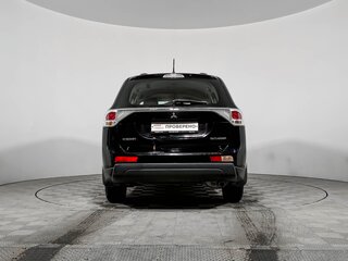 2013 Mitsubishi Outlander III, чёрный, 1090000 рублей, вид 5