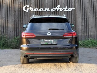 2020 Volkswagen Touareg III, коричневый, 4650000 рублей, вид 4