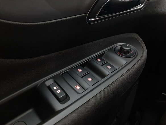 2014 Opel Mokka I, красный - вид 15
