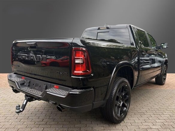2025 Ram 1500 Crew Cab V Рестайлинг, чёрный, 5600000 рублей - вид 5