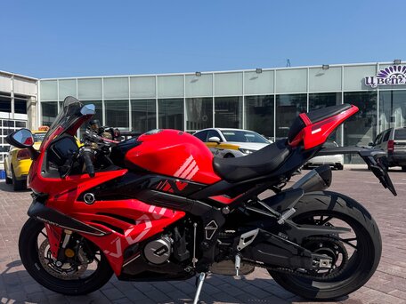 2026 Voge RR660S, красный, 700000 рублей, вид 3