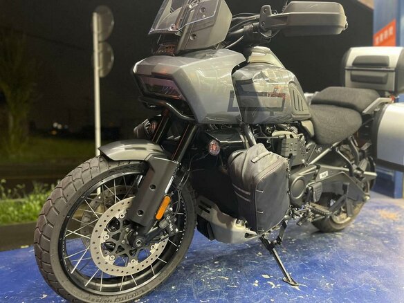 2023 Harley-Davidson Pan America Special, серый, 1327000 рублей - вид 3